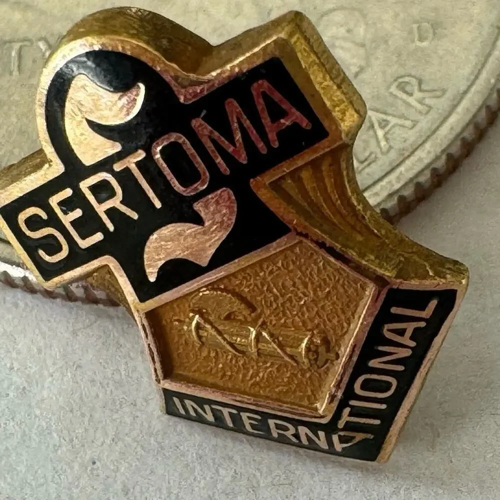 Signed Sertoma International Gold Tone Vintage Lapel Pin Tie Tac Screw Back